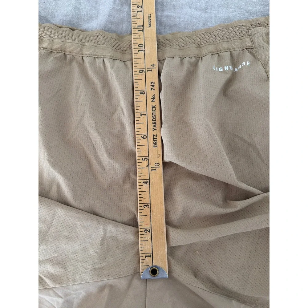 The North Face Lightrange Shorts Mens Tan Perforated Running Athletic Medium